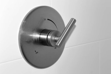 B / W cinsinden duş musluğu sapı