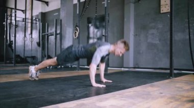 Patlayıcı push up egzersiz