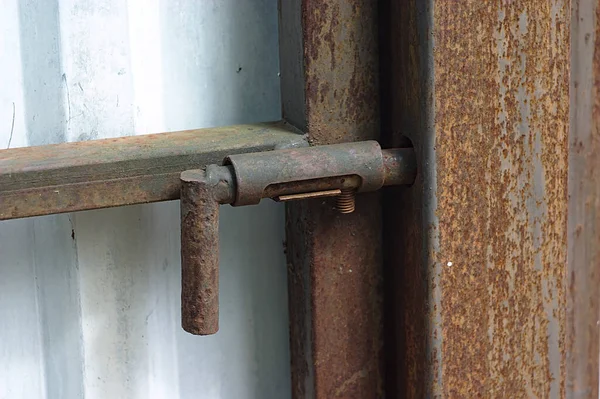 Viejo Perno Oxidado Puerta Metal — Foto de Stock