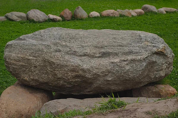 レクリエーション公園の石の構成は — ストック写真