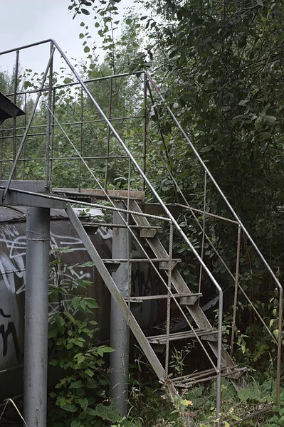 Escadas Com Grades Feitas Reforço Metal — Fotografia de Stock