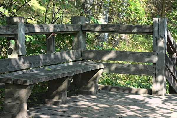 Een Plek Ontspannen Gemaakt Van Hout Het Park — Stockfoto