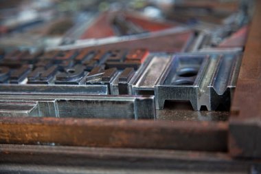 Detay eski tipografik kompozisyon 