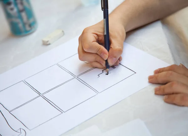 Mano Maschile Con Penna Foglio Bianco Carta — Foto Stock