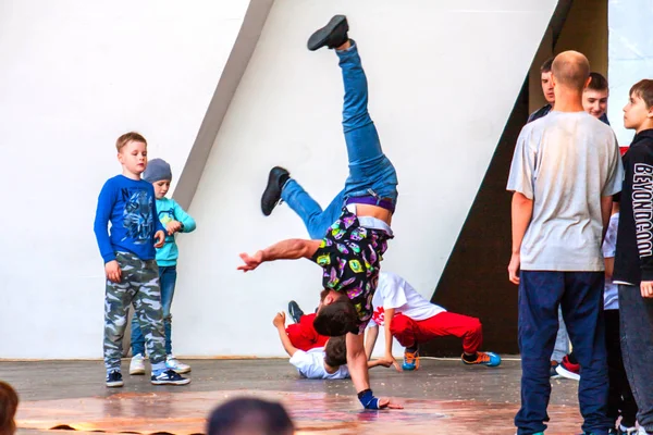 Enfants Adolescents Dansent Break Hip Hop — Photo