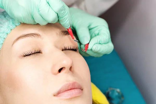 Eyelash lamination procedure