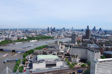London Eye on City gökdelenlerinden görünüm, Londra, İngiltere