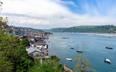 Kingswear Dart Estuary üzerinde Dartmouth Karşısında, Devon, İngiltere, Mayıs 21, 2018.