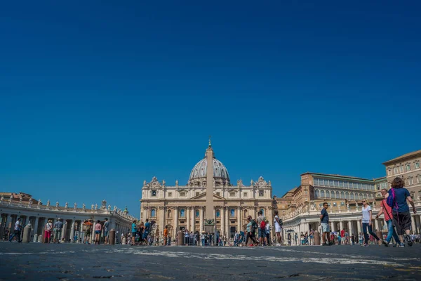 St. Peter's Square in Vatican City — Stock Photo, Image