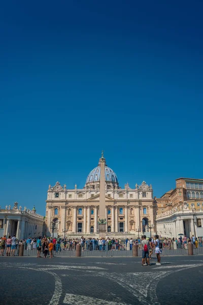 St. Peter's Square in Vatican City — Stock Photo, Image