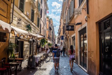 Old Street Lamppot ve Roma, İtalya 'daki Kolezyum