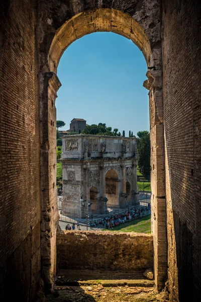 意大利罗马竞技场拱门的详细情况 — 图库照片
