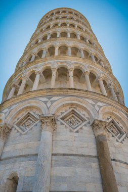 Campanile (çan kulesi), Tuscany, İtalya 'daki Eğik Pisa Kulesi