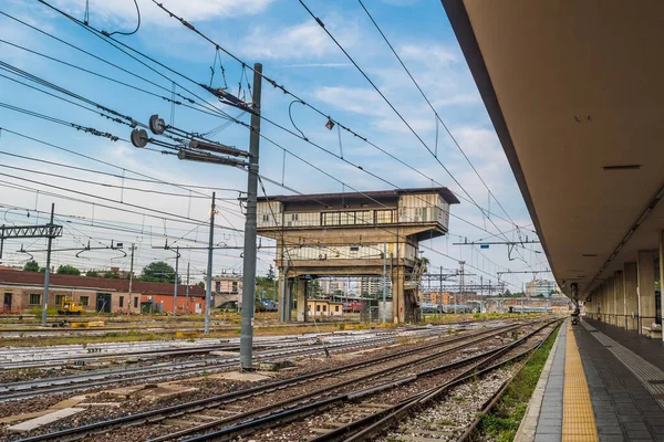 Trein Het Centraal Station Van Bologna Emilia Romagna Italië — Stockfoto