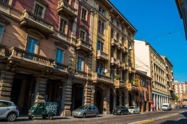 Roma, İtalya 'da turizm otobüsü ve Kolezyum