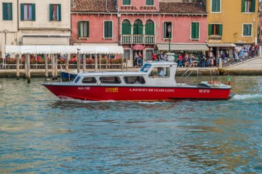 Tren İtalya 'nın Maestre kentindeki Venedik Üstat Tren İstasyonu' na park edilmiş.