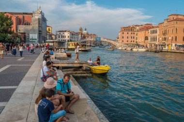 İtalya, Venedik 'teki Santa Lucia Vakfı' nın cephesi