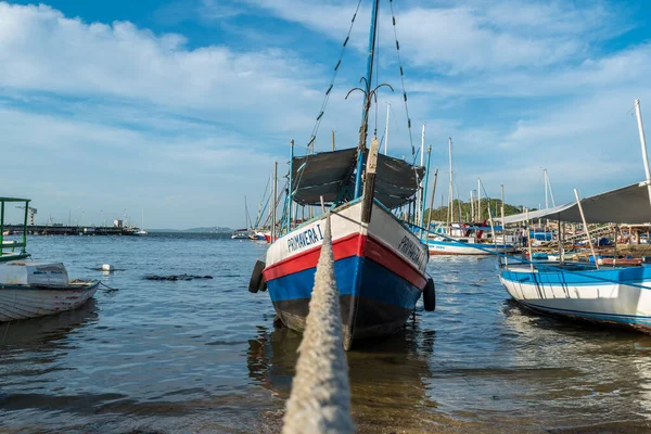 Barco Pesquero Amarrado Borde Del Paseo Marítimo Ribeira Salvador Brasil — Foto de Stock