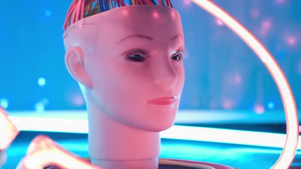 Robot Triest Hoofd Nieuwe Wetenschap Technologie Experiment Draadloze Gecontroleerde Robots — Stockvideo