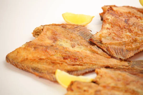 Yaldızlı pisibalığı Yassı balık yemek için