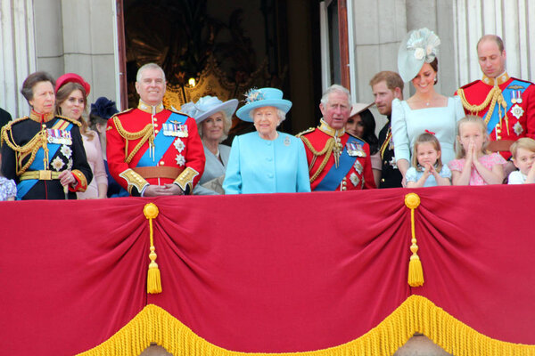 Queen Elizabeth, London, uk, June 2018- Meghan Markle, Prince Harry, Prince George William, Charles, Kate Middleton & Princess Charlotte Trooping the colour Royal Family at Buckingham Palace, June 10 2018 London, uk stock, photo, photo, image, p
