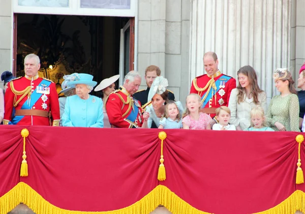 Queen Elizabeth London June 2018 Meghan Markle Prince Harry Prince — Stock Photo, Image