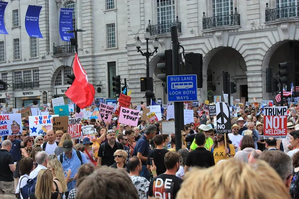 Trump Protestosu, Londra, 13 Temmuz 2018 : Donald Trump protesto yürüyüşü pankartlar Westminster, Londra, 13 Temmuz 2018 Londra, İngiltere stok, fotoğraf, fotoğraf, resim, resim,