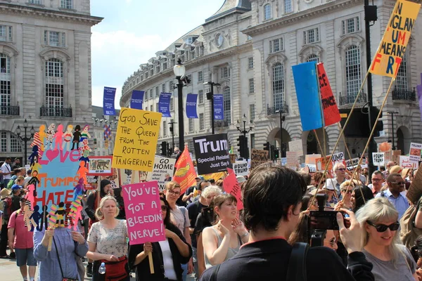 Trump Protestosu, Londra, 13 Temmuz 2018 : Donald Trump protesto yürüyüşü pankartlar Westminster, Londra, 13 Temmuz 2018 Londra, İngiltere stok, fotoğraf, fotoğraf, resim, resim,