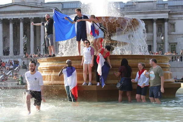 London 2018 French Football Fans Celebrate Winning World Cup Croatia — Stock Photo, Image