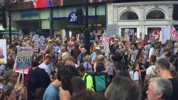 Трамп Протест Лондон Липня 2018 Дональд Трамп Марші Протесту Плакати — стокове відео