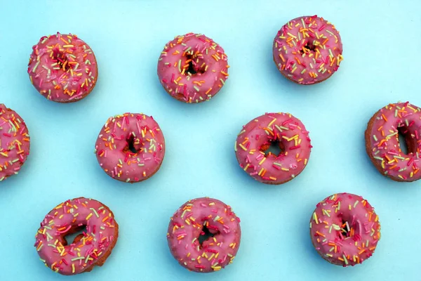 Rosquillas Rosquillas Espolvorea Sobre Rosquillas Hilos Azúcar Brillantes Fondo 100 — Foto de Stock