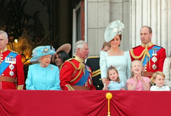 엘리자베스 9Th June 2018 윌리엄 케이트 미들턴 공주가 버킹엄 궁전의 — 스톡 사진