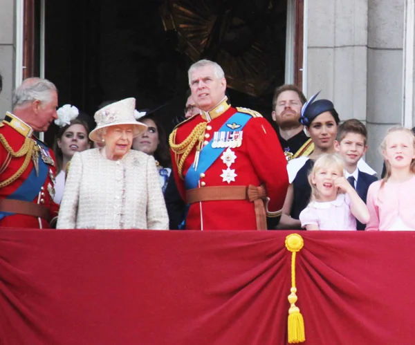 Koningin Elizabeth Londen 8Juni 2019 Meghan Markle Prins Harry George — Stockfoto