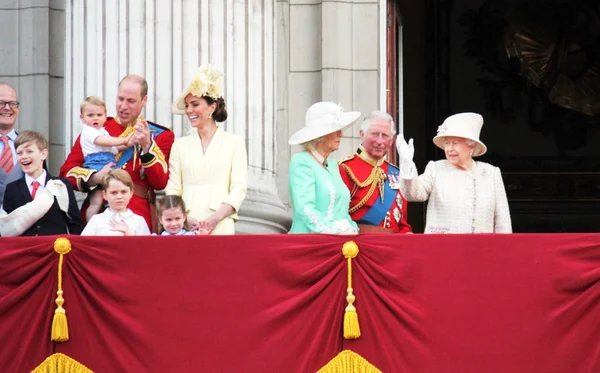 Koningin Elizabeth Londen 8Juni 2019 Meghan Markle Prins Harry George — Stockfoto