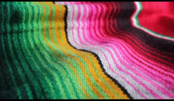 Poncho Mexiko Pozadí Textura Proužek Kopírovat Prostor Stock Záběry Video — Stock video