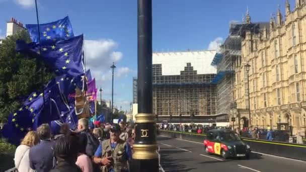 London Großbritannien September 2019 Brexit Demonstranten Vor Dem Parlament Kamerateams — Stockvideo