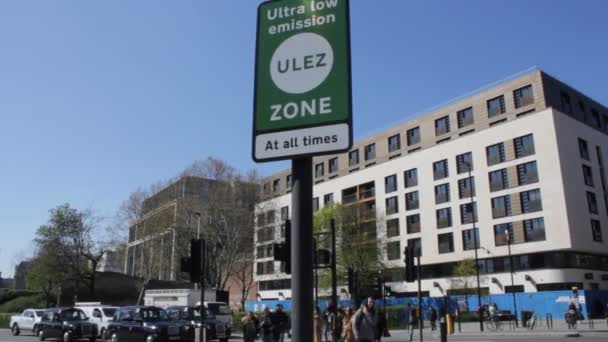 Ulez London เมษายน 2019 Ulez เขตปล อยก าซต าใช ายการจราจรต — วีดีโอสต็อก