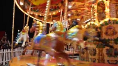 Atlı karıncanın etrafında dolaş lunapark gezisi stok, video, klip,