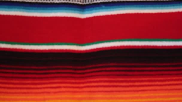 Poncho Mexicaanse Achtergrond Textuur Streep Kopiëren Ruimte Stock Footage Video — Stockvideo