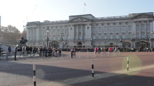 Buckingham Palace London Nov 2019 Buckingham Palace Queens London Massor — Stockvideo