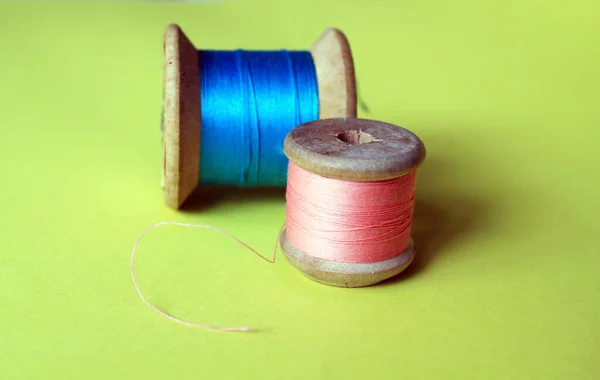 Cotton Thread Reels Bobbin Pink Blue Bright Background Copy Space — Stock Photo, Image