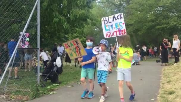 Londra Regno Unito 2020 Black Lives Matter Protesta Dei Bambini — Video Stock