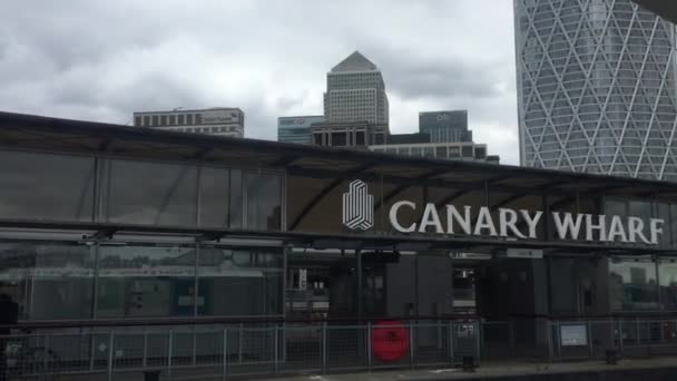 Londra Ngiltere 2020 Canary Wharf Londra Nın Köpekler Adası Ndaki — Stok video
