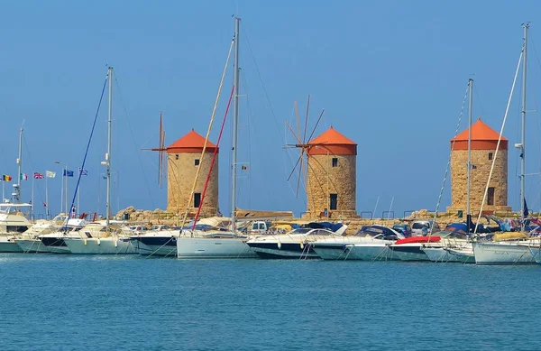 Moinhos Vento Porto Mandraki Rhodes — Fotografia de Stock