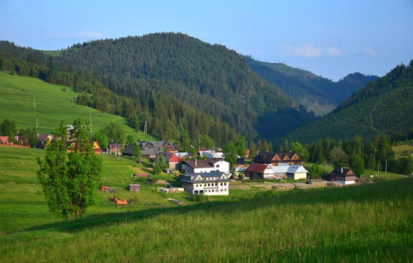 A part of the small town Zdiar, surrounded by beautiful landscape. — Stock Photo, Image