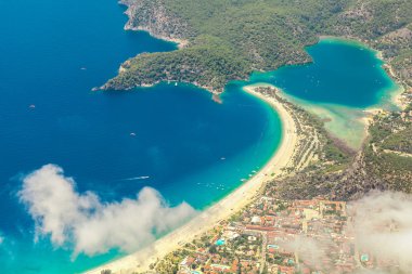 Ölüdeniz, Türkiye kıyılarında görünümünü