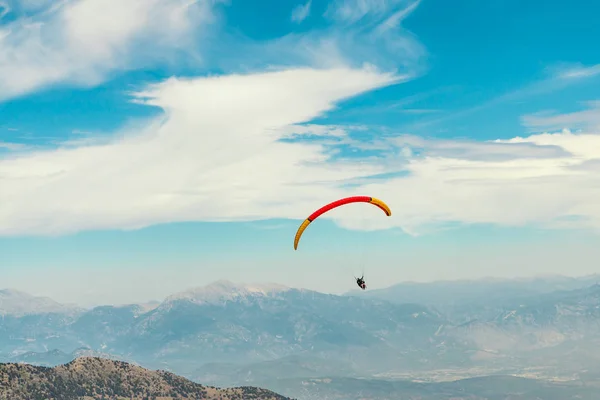 Oludeniz Parapente Fethiye Parapente Tandem Onde Uma Pessoa Inexperiente Voa — Fotografia de Stock