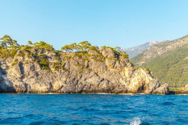 Akdeniz kıyılarında deniz doğal görünümü