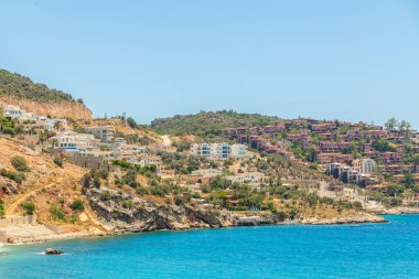 Kalkan, Türkiye'de Akdeniz deniz manzaralı. Akdeniz kıyılarının doğal görünümü
