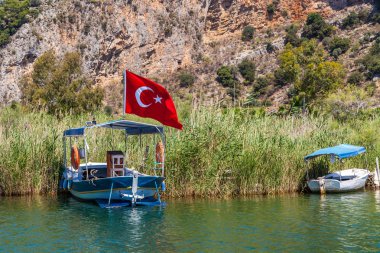 Likya mezar Dalyan nehir, Türkiye'nin dağlarında. Dalyan Klasik Oda. Dalyan popüler turistik Türkiye'de yer.